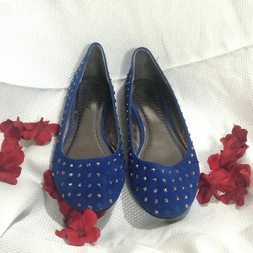 Blue suede women’s flats. Size 7.5.